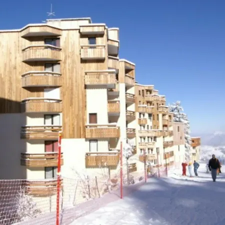 2 Pieces Au Pied Des Pistes Avec Balcon, Cuisine Equipee Et Options De Services Nombreuses - Fr-1-557-8 *